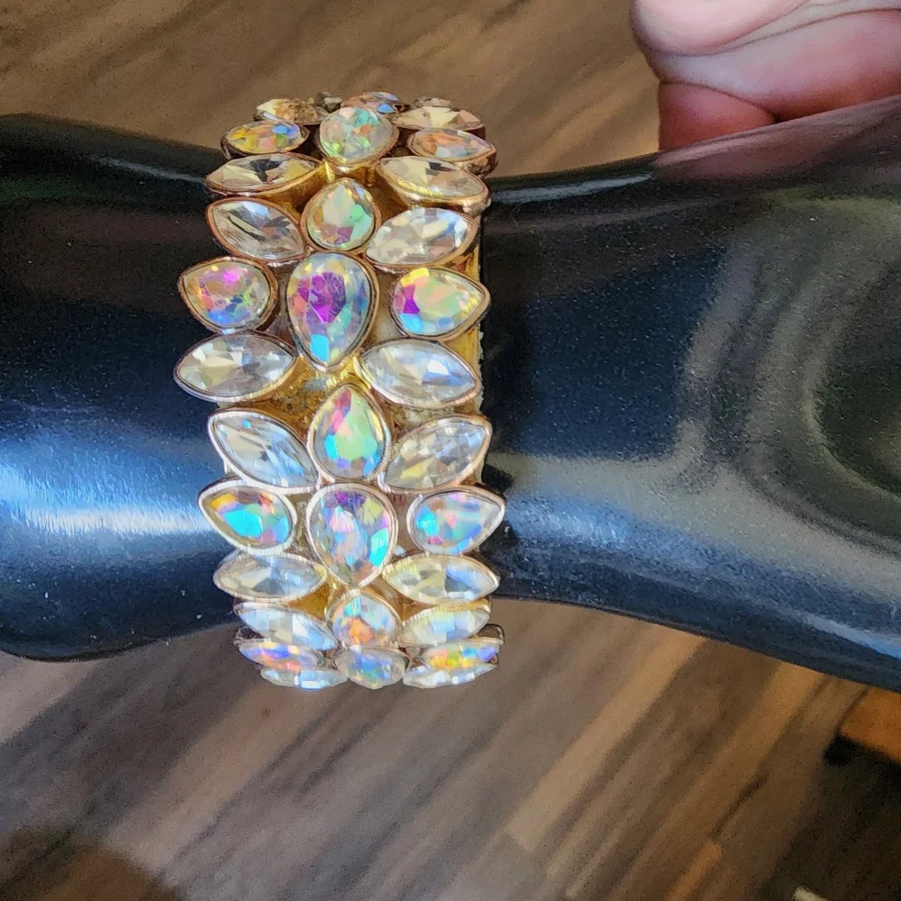 Ann Taylor Aurora borealis rhinestone gold tone Chunky Bangle bracelet designer - Picture 5 of 11